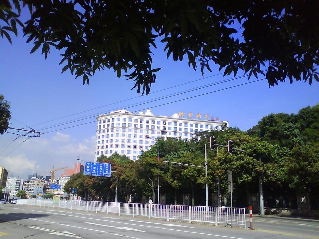 Vienna Hotel Guangzhou Shaheding Metro Station Eksteriør bilde