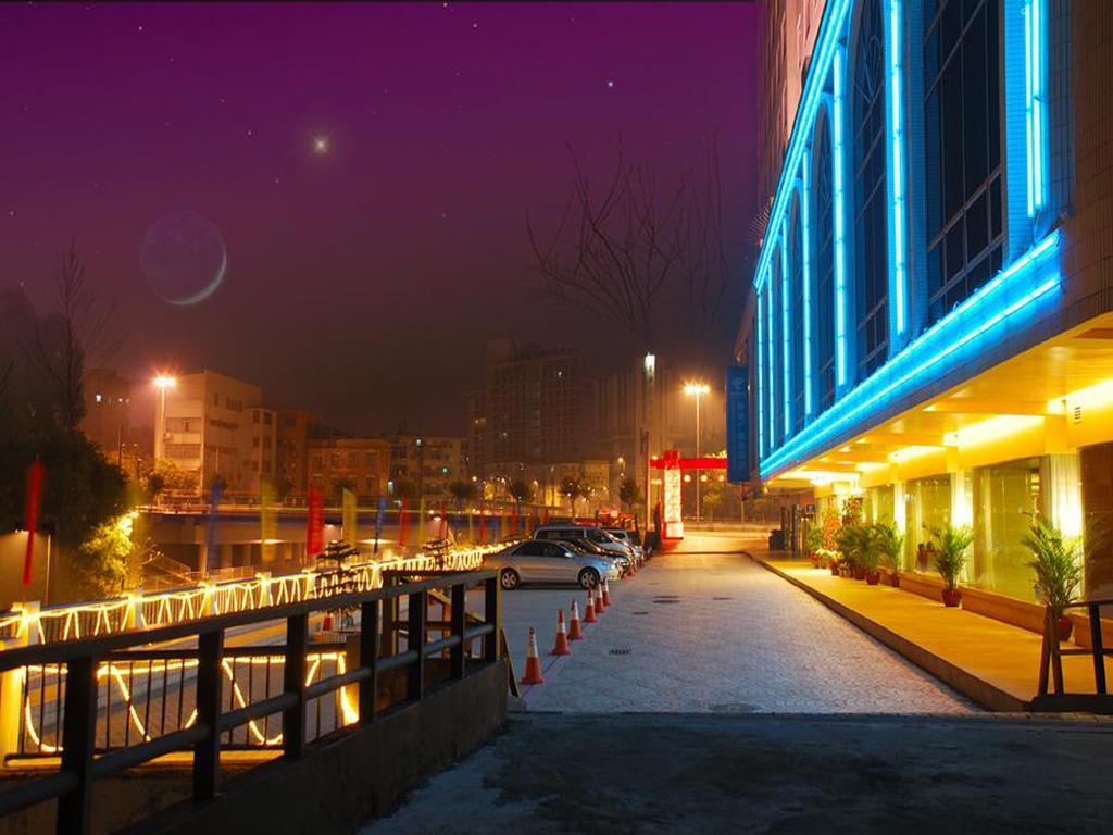 Vienna Hotel Guangzhou Shaheding Metro Station Eksteriør bilde