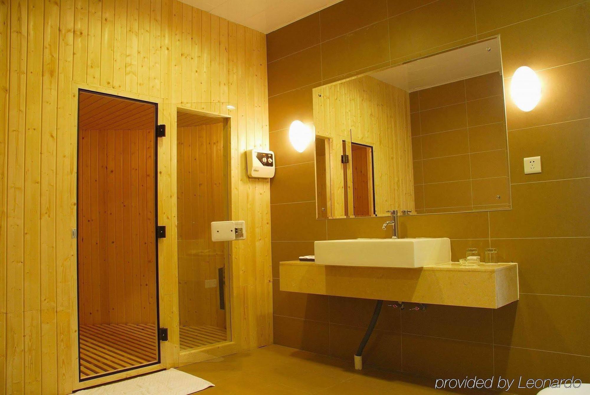 Vienna Hotel Guangzhou Shaheding Metro Station Rom bilde